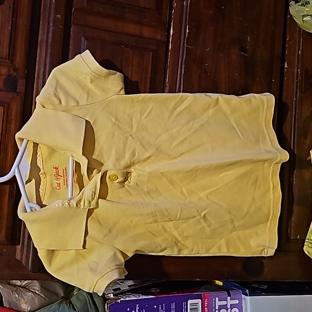 !!.                 Girls 3T top